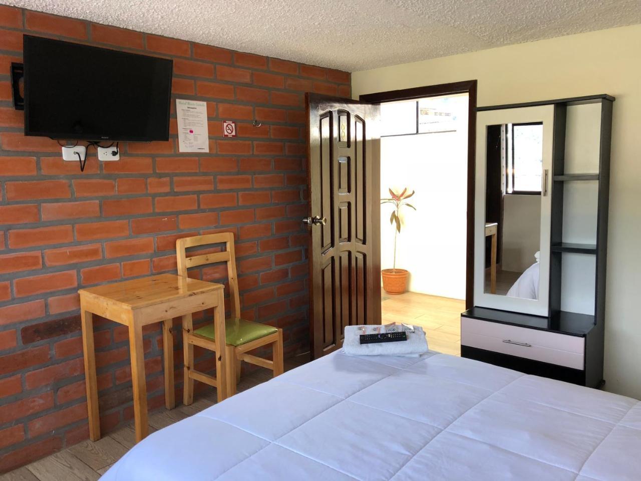 Hostal Monte Carmelo Baños Exteriör bild